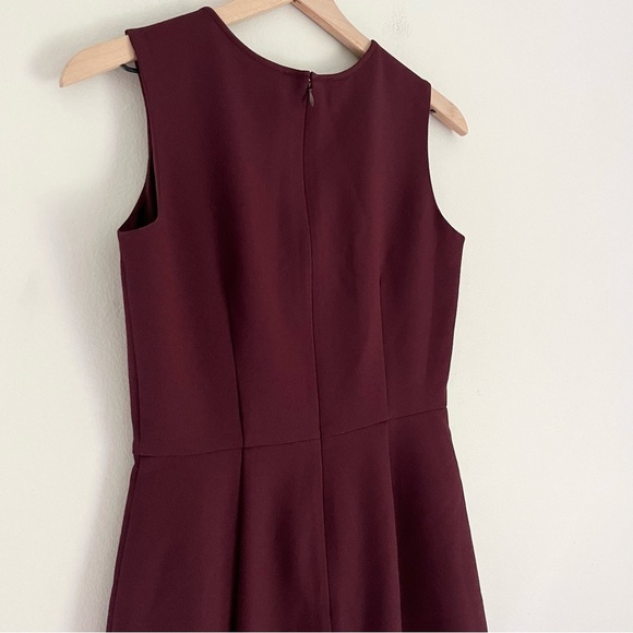 NWT Banana Republic Factory Women’s Sleeveless‎ Sheath Dress Maroon Red Size 2 - Picture 4 of 8